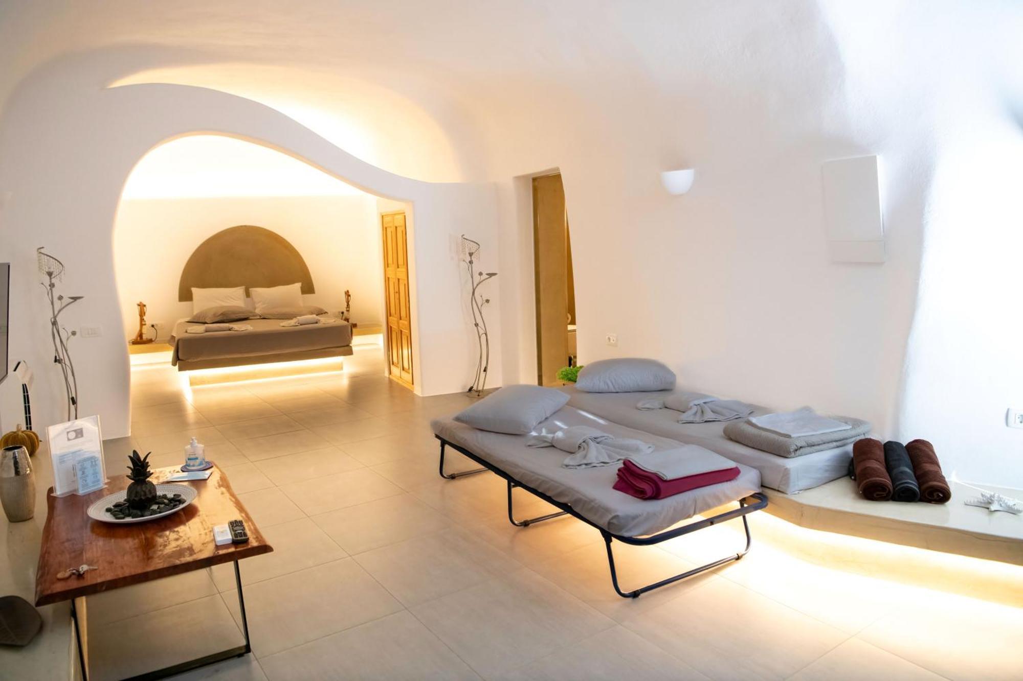 Luxe Efis Home Sea View 4 Villas & 4 Prive Jacuzzi イメロヴィグリ エクステリア 写真
