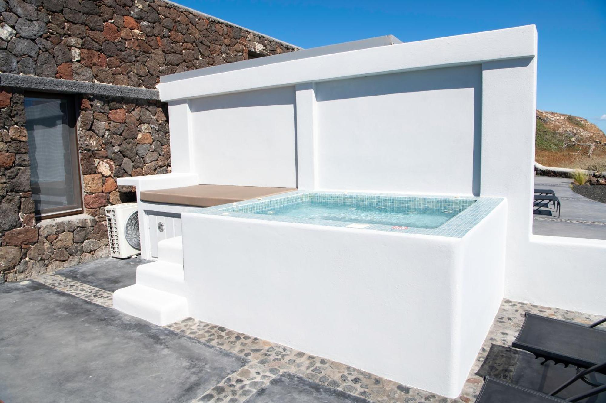 Luxe Efis Home Sea View 4 Villas & 4 Prive Jacuzzi イメロヴィグリ エクステリア 写真