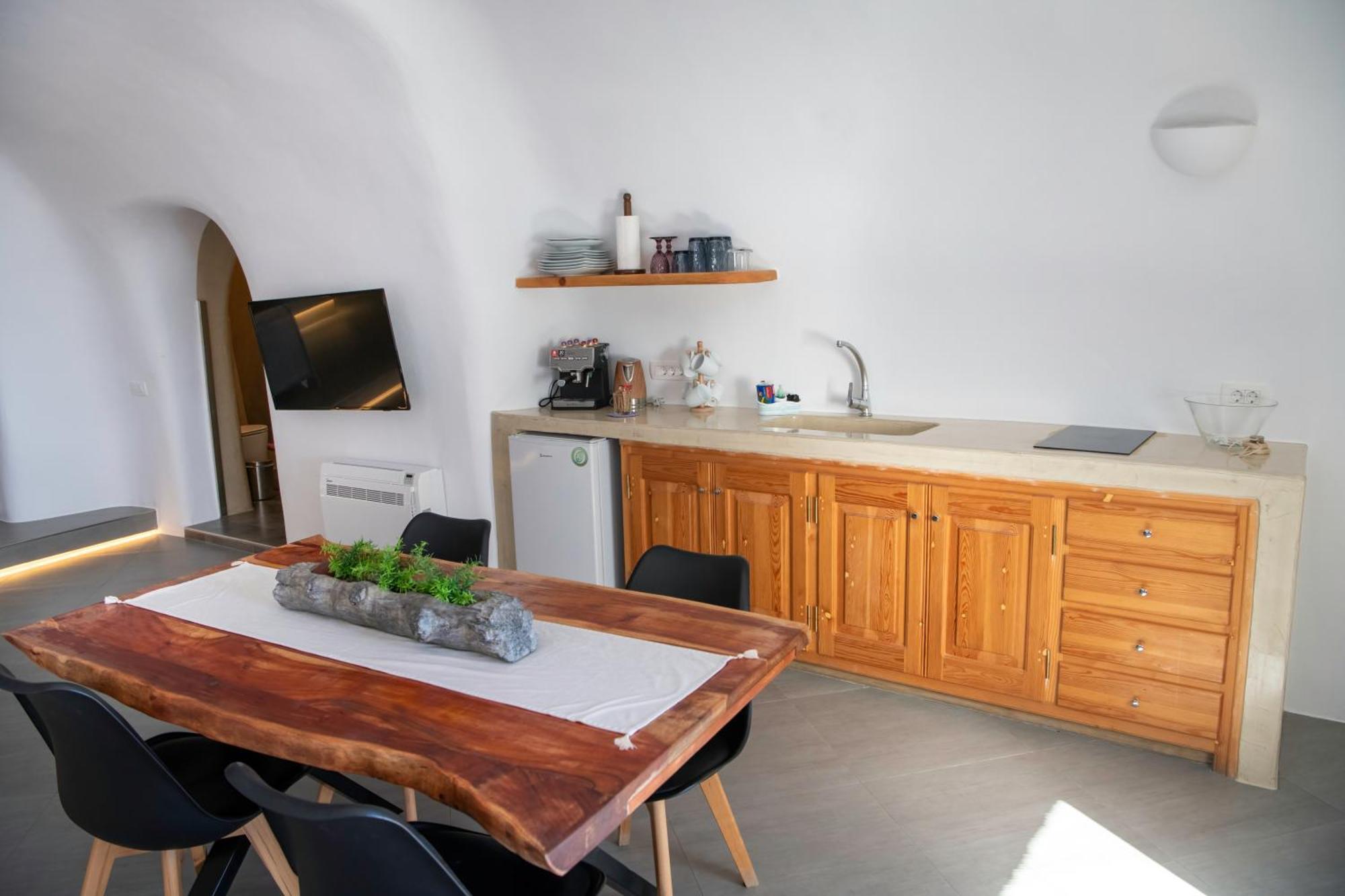 Luxe Efis Home Sea View 4 Villas & 4 Prive Jacuzzi イメロヴィグリ エクステリア 写真