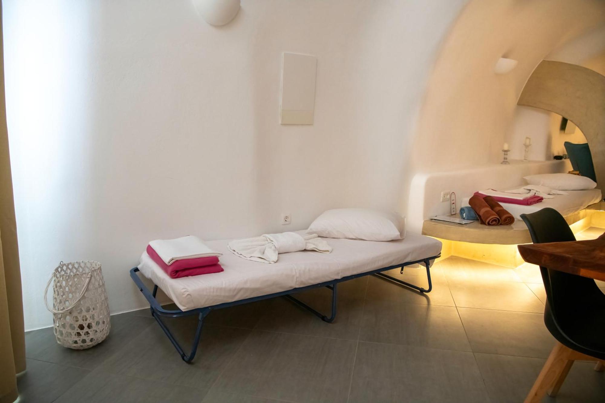Luxe Efis Home Sea View 4 Villas & 4 Prive Jacuzzi イメロヴィグリ エクステリア 写真